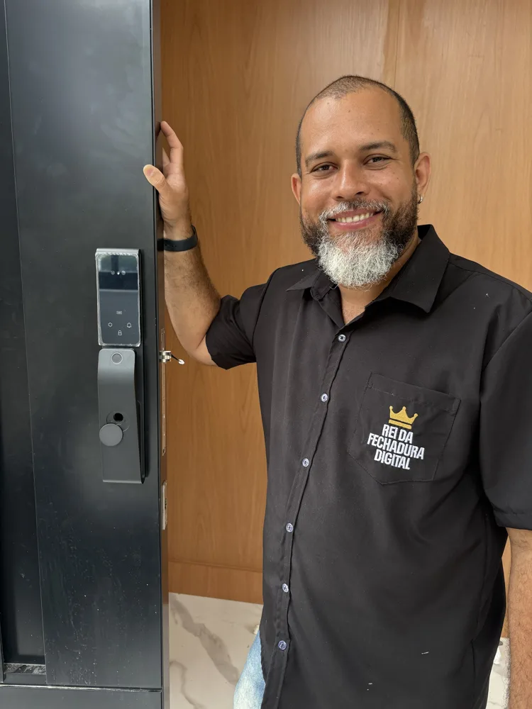 Eziquiel Lima, fundador do Rei da Fechadura Digital